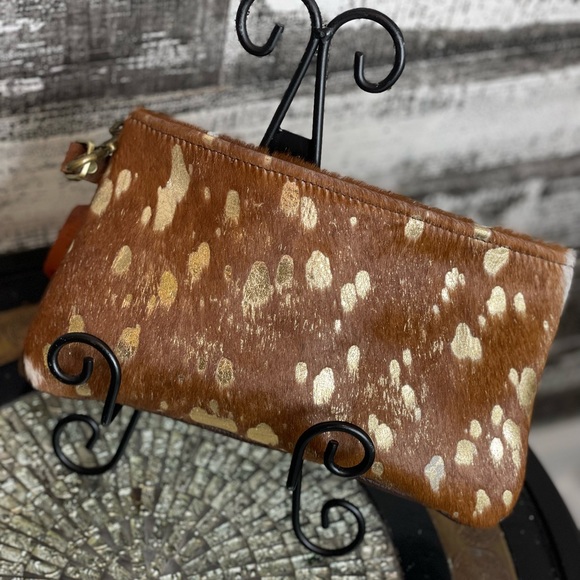 Cowhide Wristlet brown hair on hide with stunning gold acid wash highlights - Picture 7 of 9